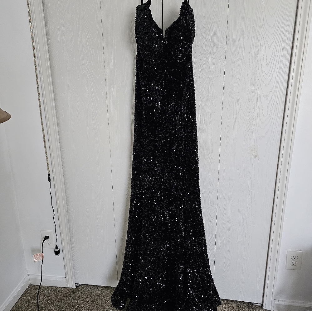Prom dress (size 18) Black Mermaid - Picture 2 of 2